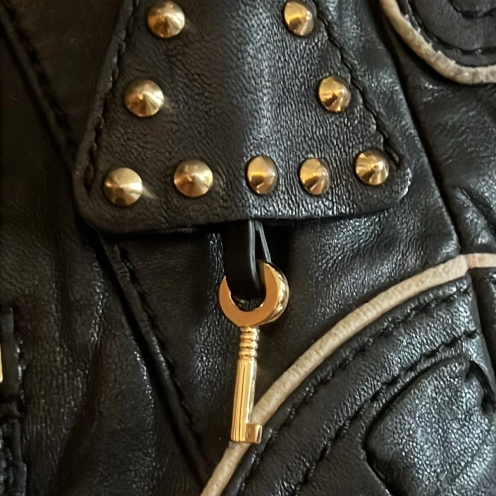 Betsey Johnson Vintage Black Lambskin Studded Shoulderbag Limited Edition - Picture 4 of 14